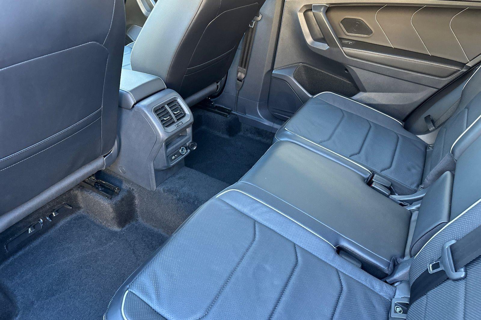 2023 Volkswagen Tiguan SEL R-Line