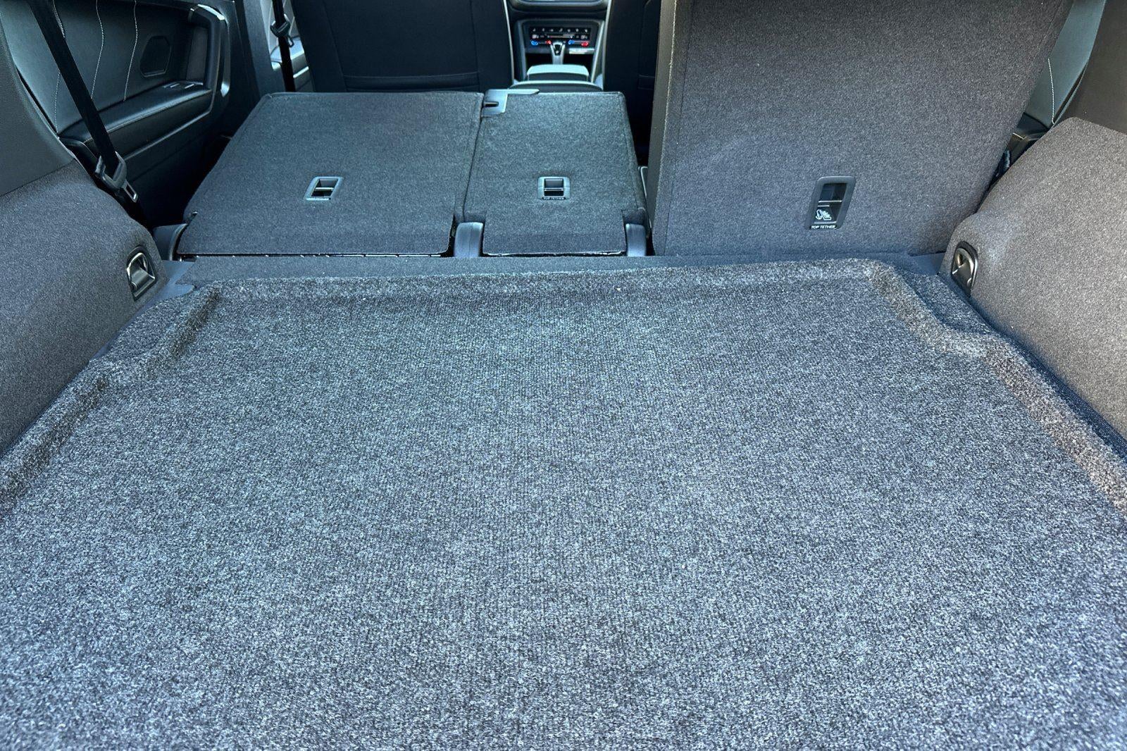 2023 Volkswagen Tiguan SEL R-Line