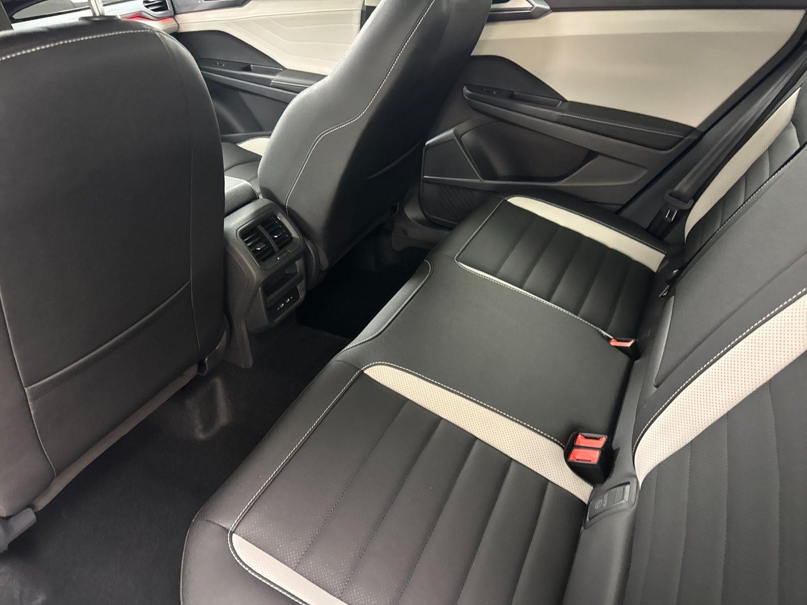 2026 Volkswagen Taos SEL