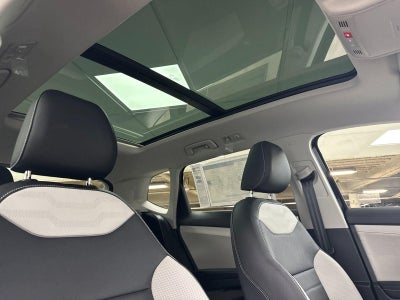 2026 Volkswagen Taos SEL