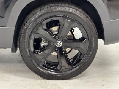 2026 Volkswagen Taos SEL