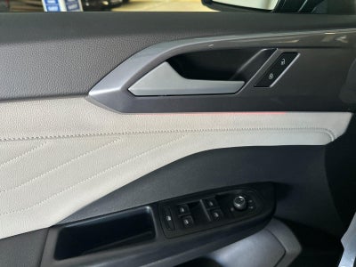 2026 Volkswagen Taos SEL