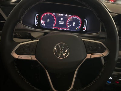 2026 Volkswagen Taos SEL