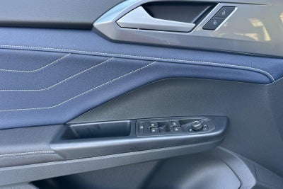 2026 Volkswagen Taos SEL