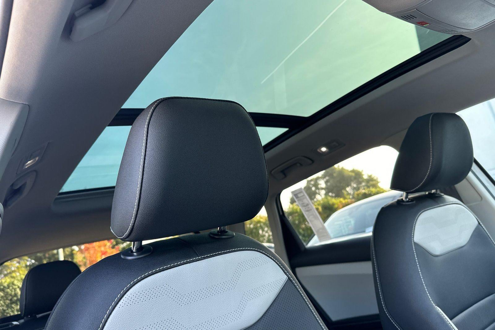 2026 Volkswagen Taos SEL