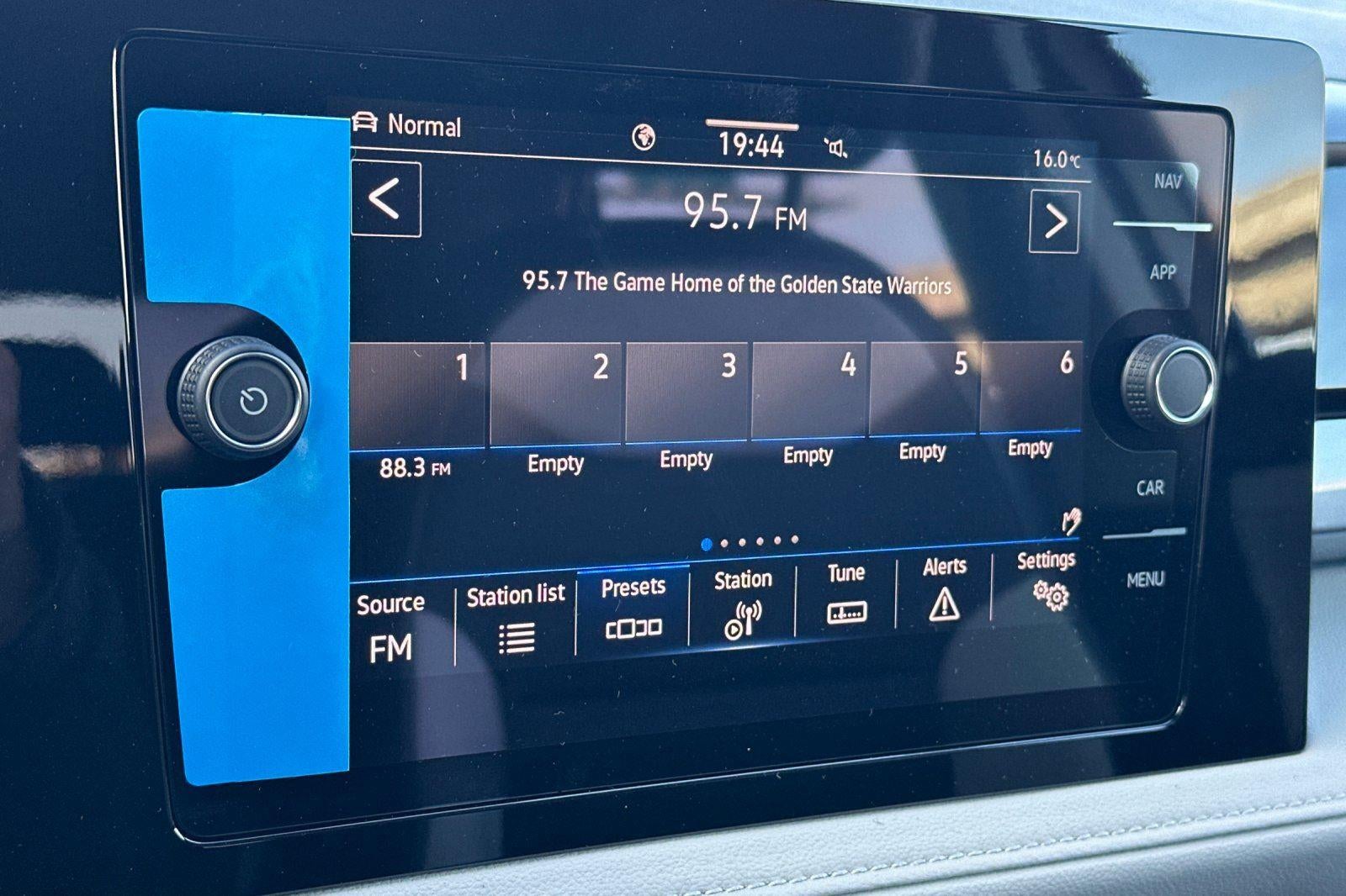 2026 Volkswagen Taos SEL