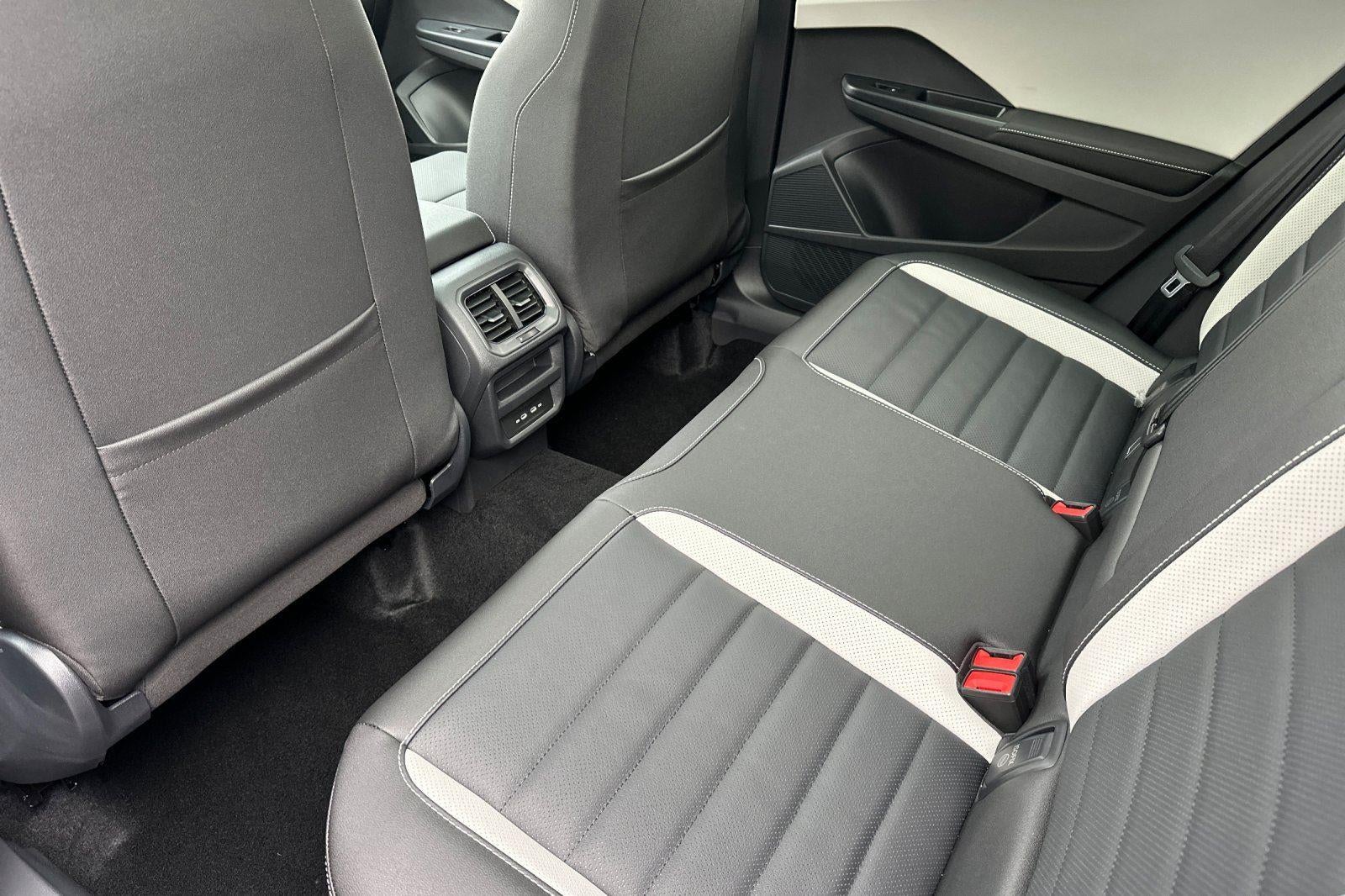 2026 Volkswagen Taos SEL