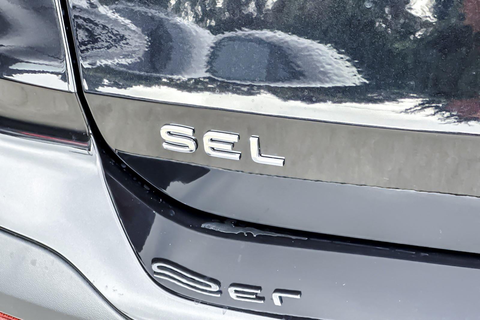 2026 Volkswagen Taos SEL