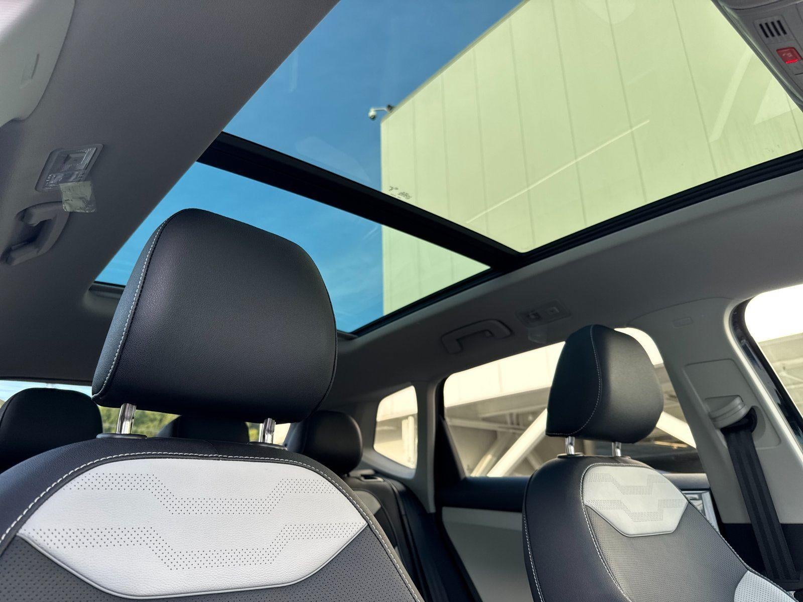 2026 Volkswagen Taos SEL