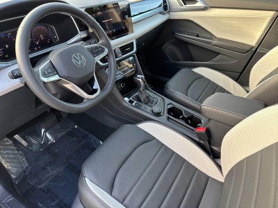 2026 Volkswagen Taos SEL