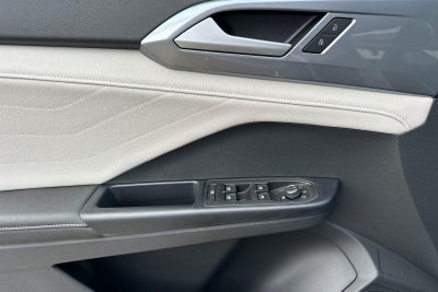 2026 Volkswagen Taos SEL