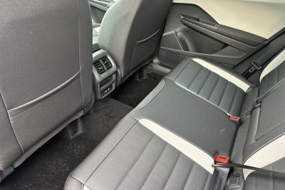 2026 Volkswagen Taos SEL