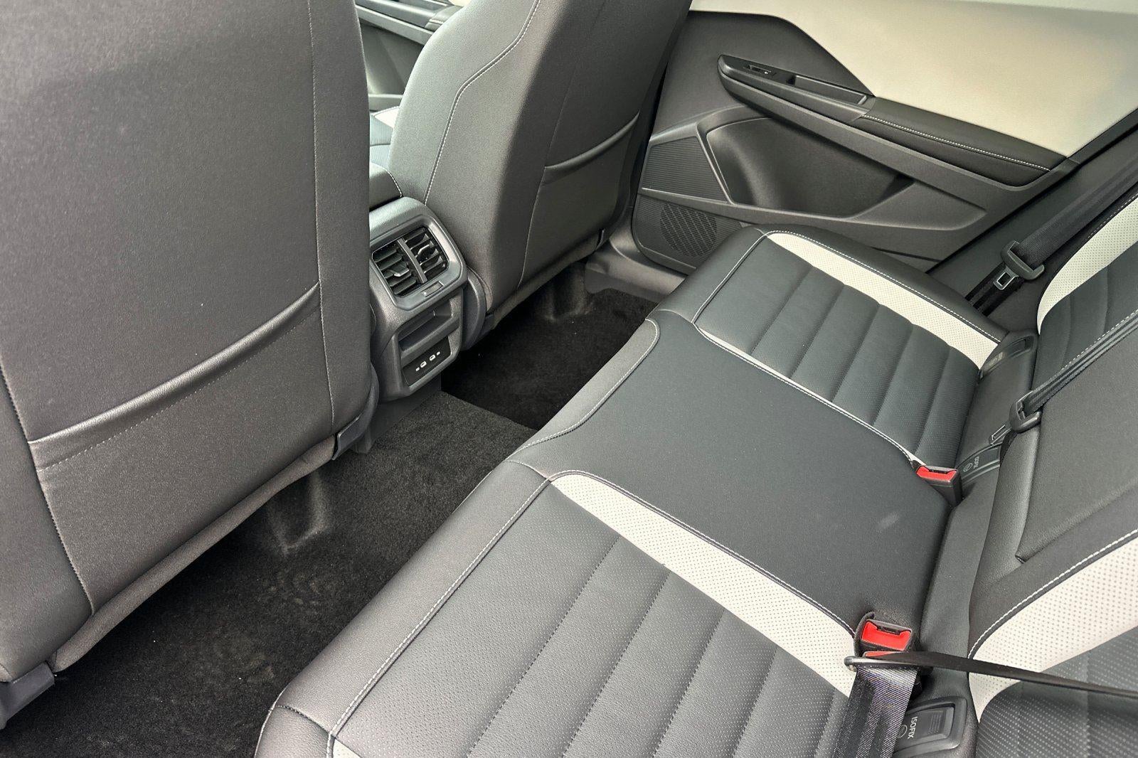 2026 Volkswagen Taos SEL