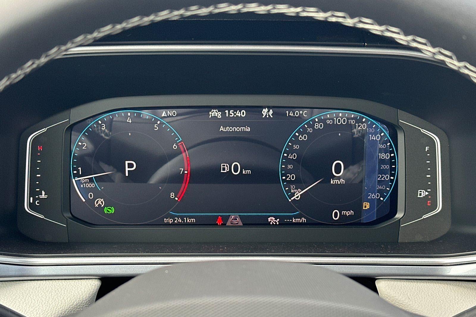 2026 Volkswagen Taos SEL