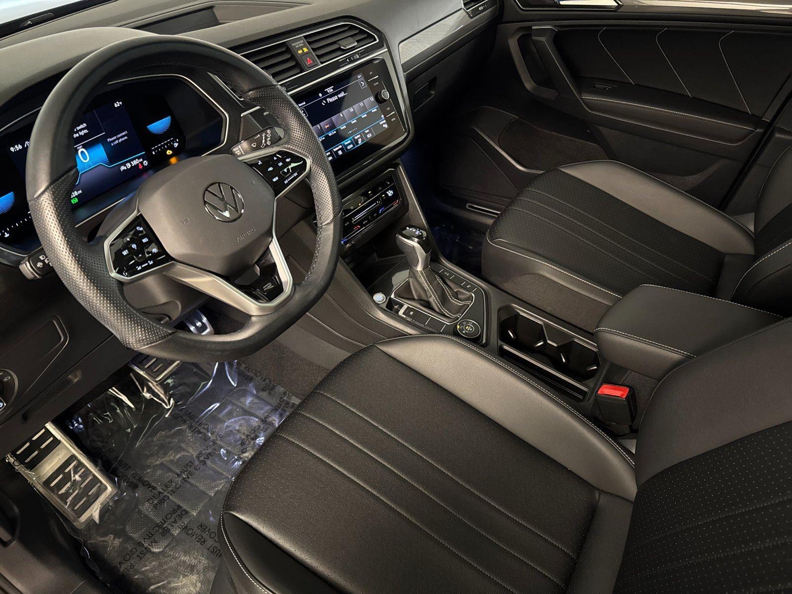 2024 Volkswagen Tiguan SE R-Line Black