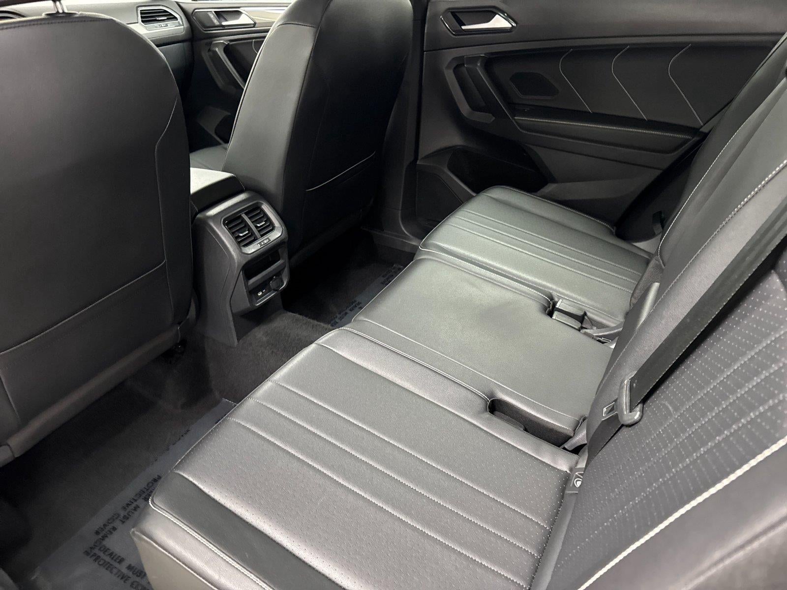 2023 Volkswagen Tiguan SE R-Line Black