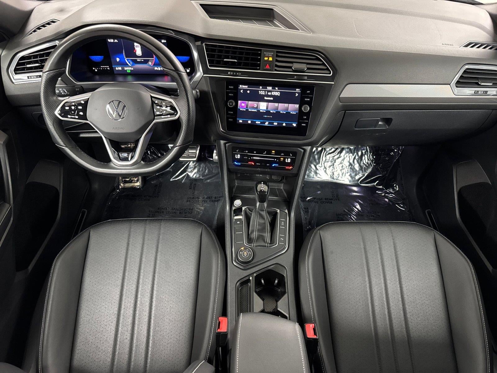 2023 Volkswagen Tiguan SE R-Line Black