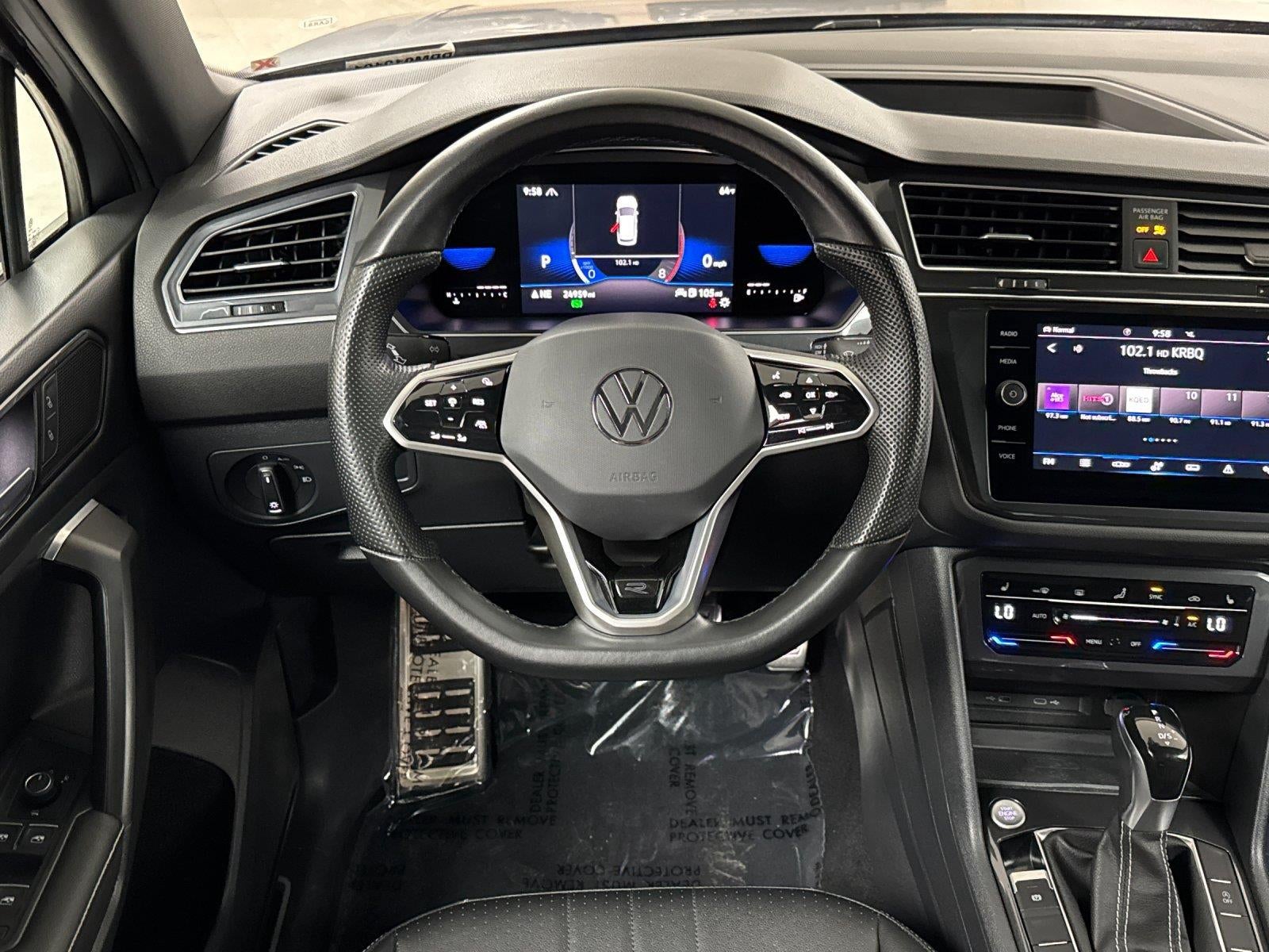 2023 Volkswagen Tiguan SE R-Line Black
