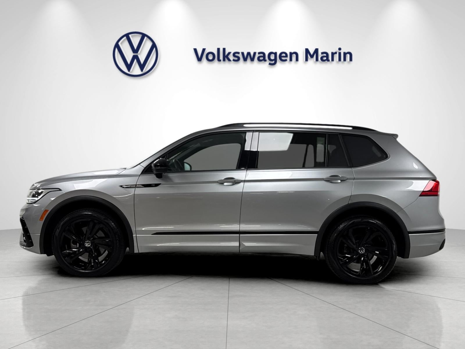 2023 Volkswagen Tiguan SE R-Line Black