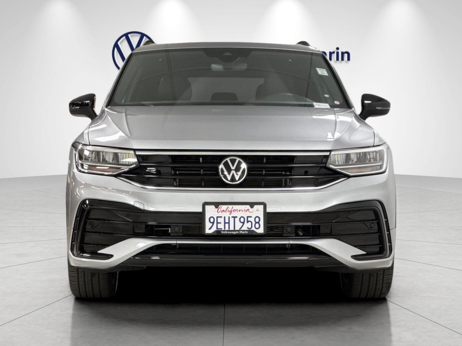 2023 Volkswagen Tiguan SE R-Line Black