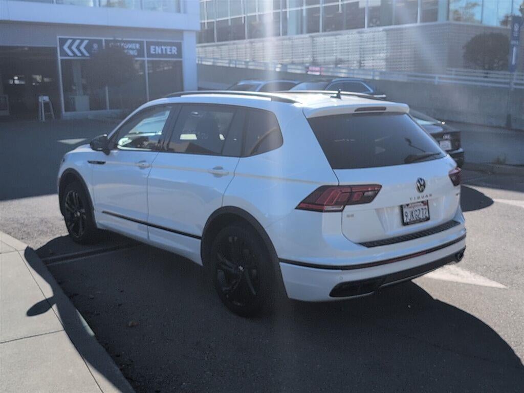 2024 Volkswagen Tiguan SE R-Line Black