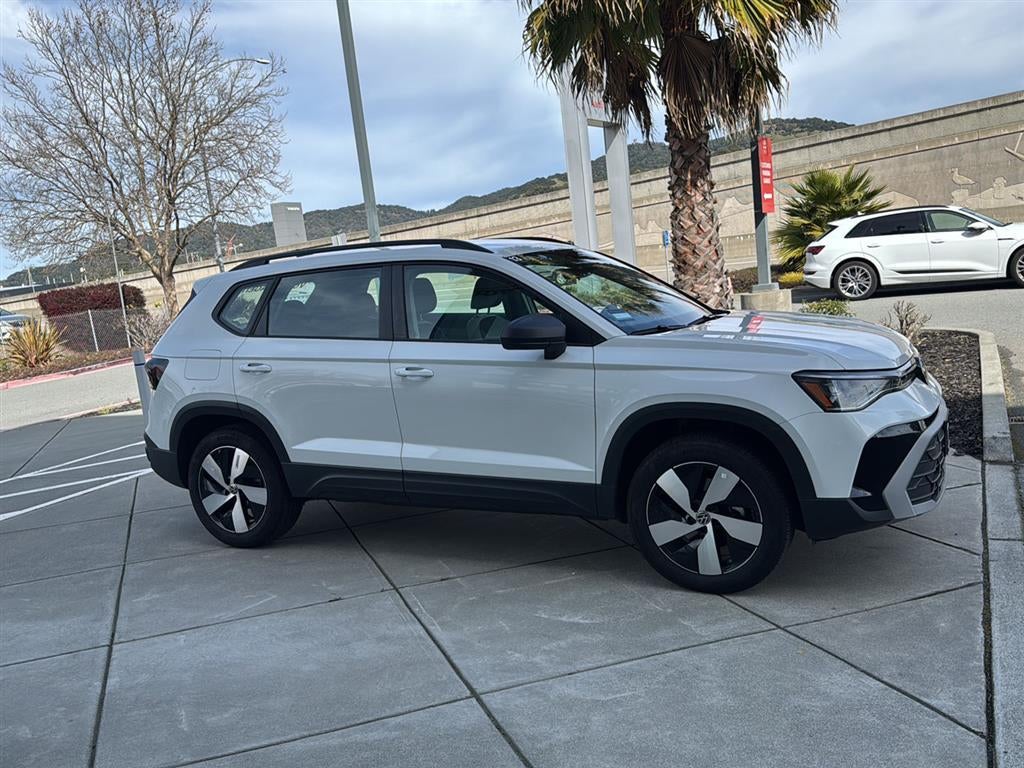 2025 Volkswagen Taos S