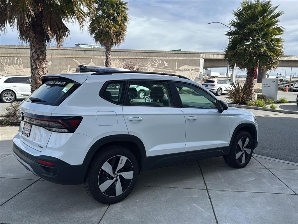 2025 Volkswagen Taos S