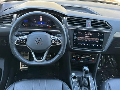2023 Volkswagen Tiguan SE R-Line Black