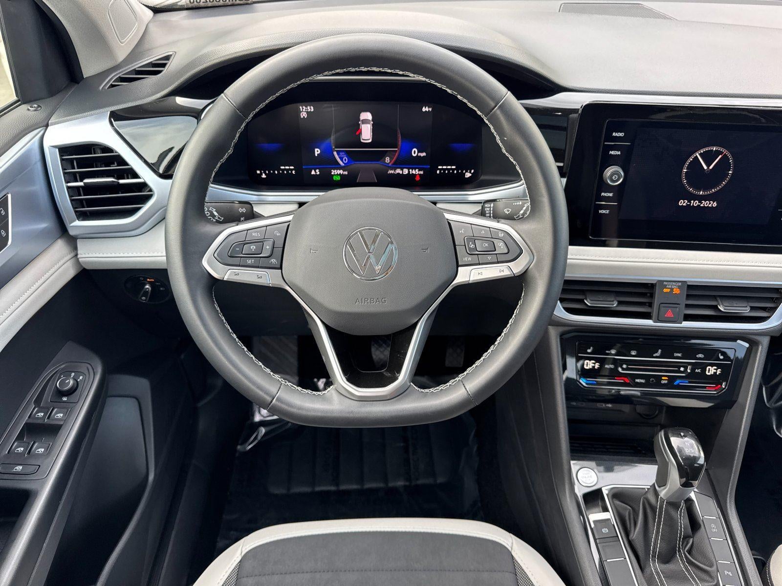 2025 Volkswagen Taos SE