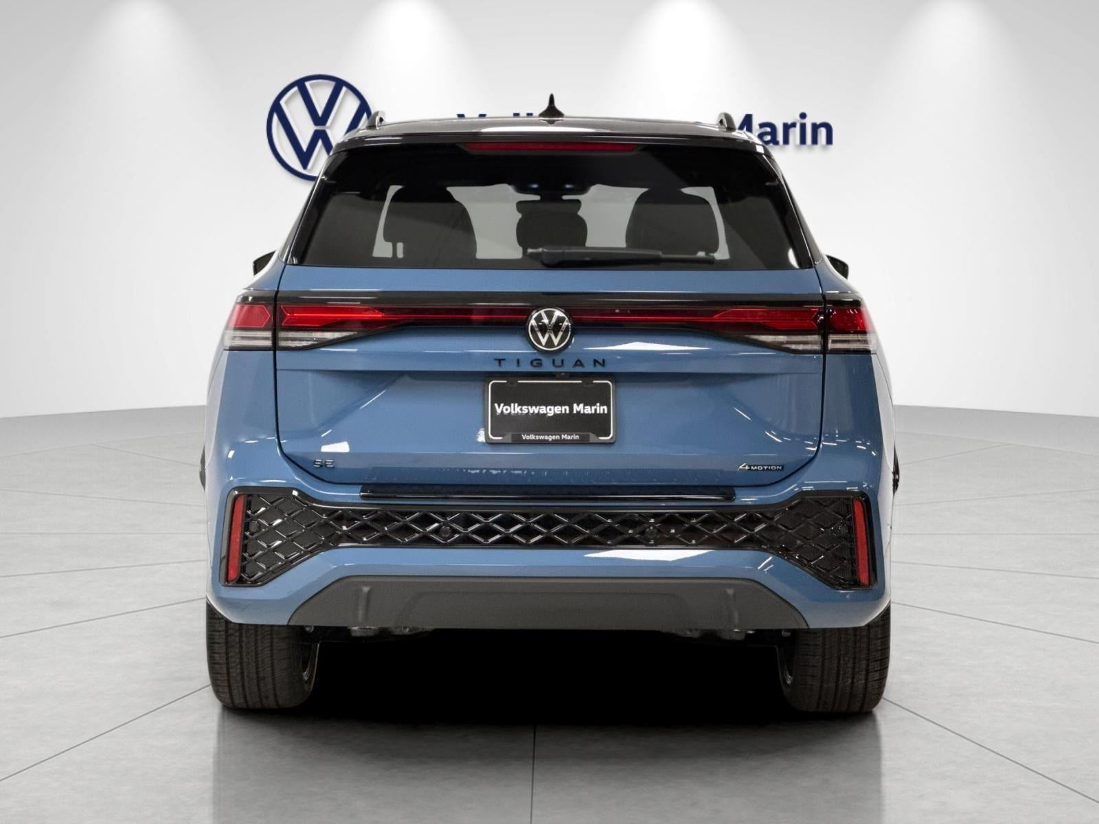 2026 Volkswagen Tiguan SE R-Line Black