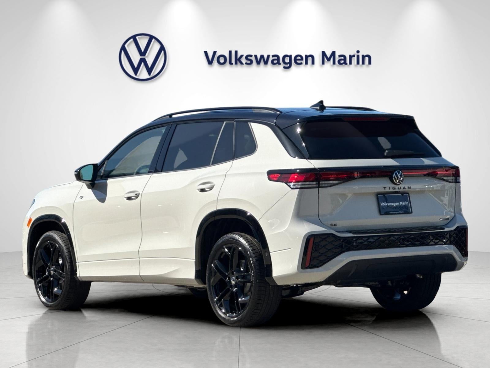 2026 Volkswagen Tiguan SE R-Line Black
