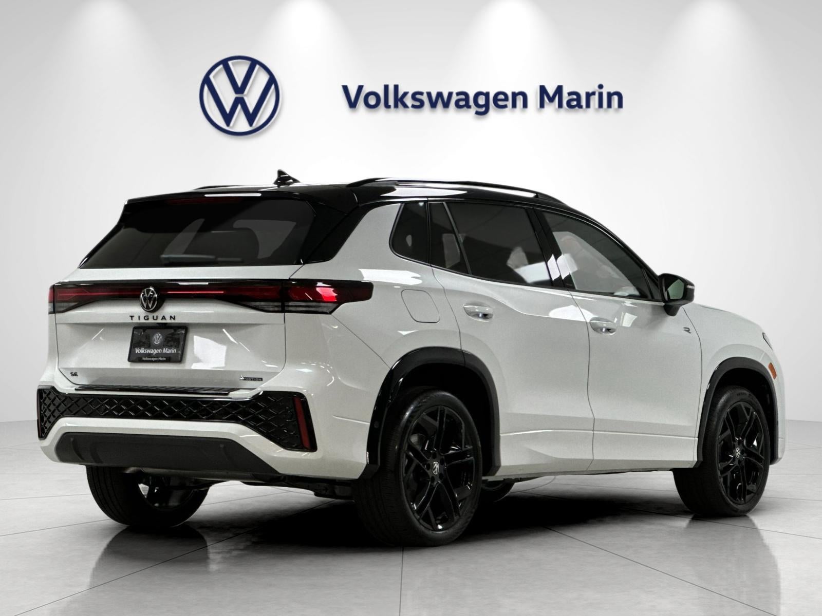 2026 Volkswagen Tiguan SE R-Line Black
