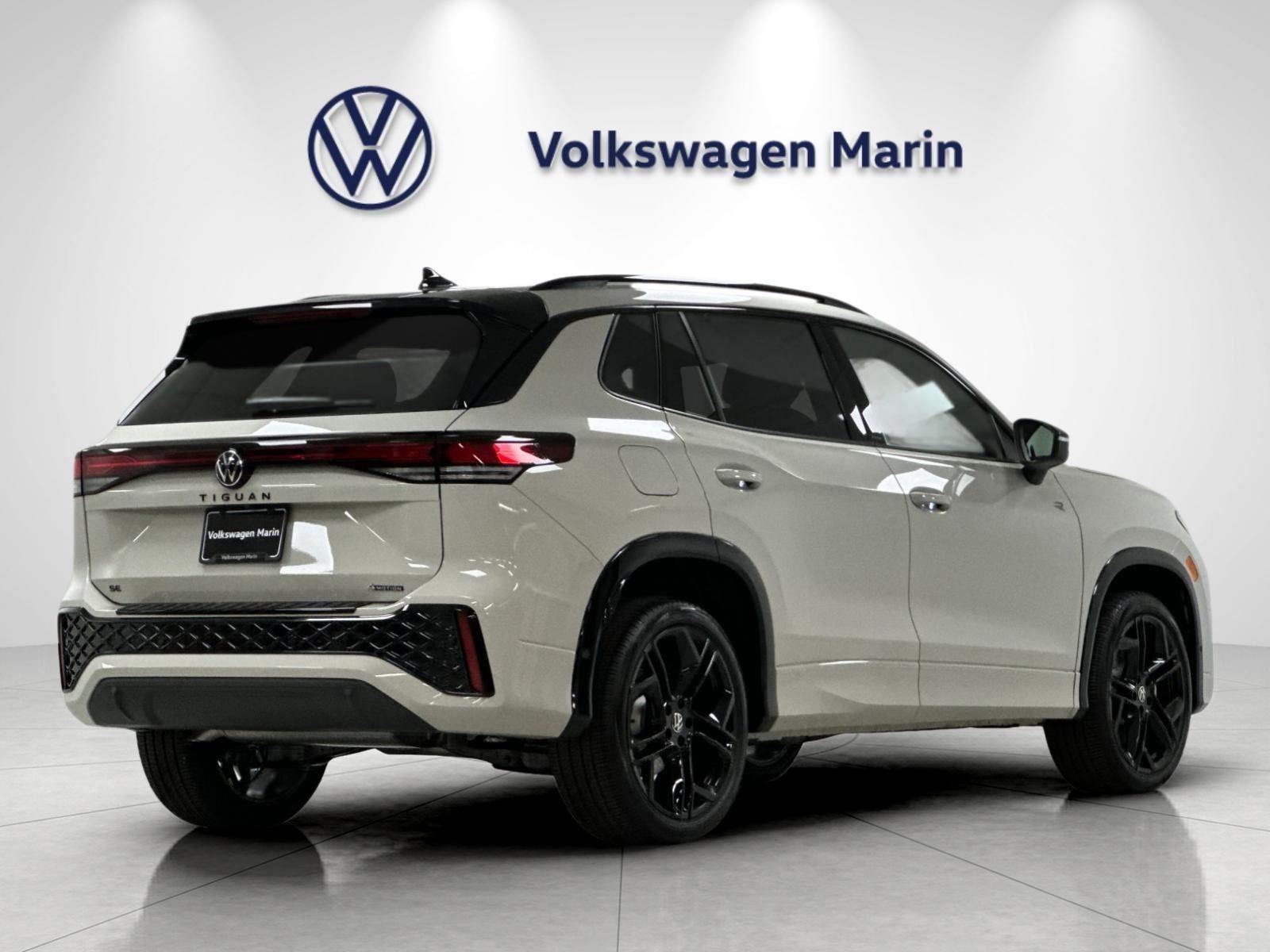 2026 Volkswagen Tiguan SE R-Line Black