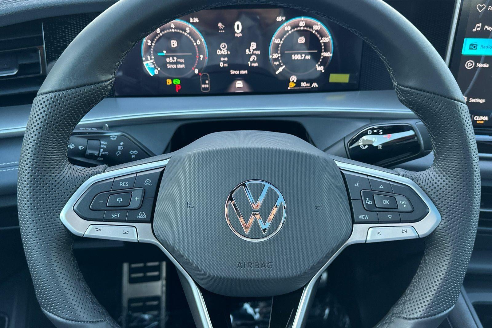 2026 Volkswagen Tiguan SE R-Line Black