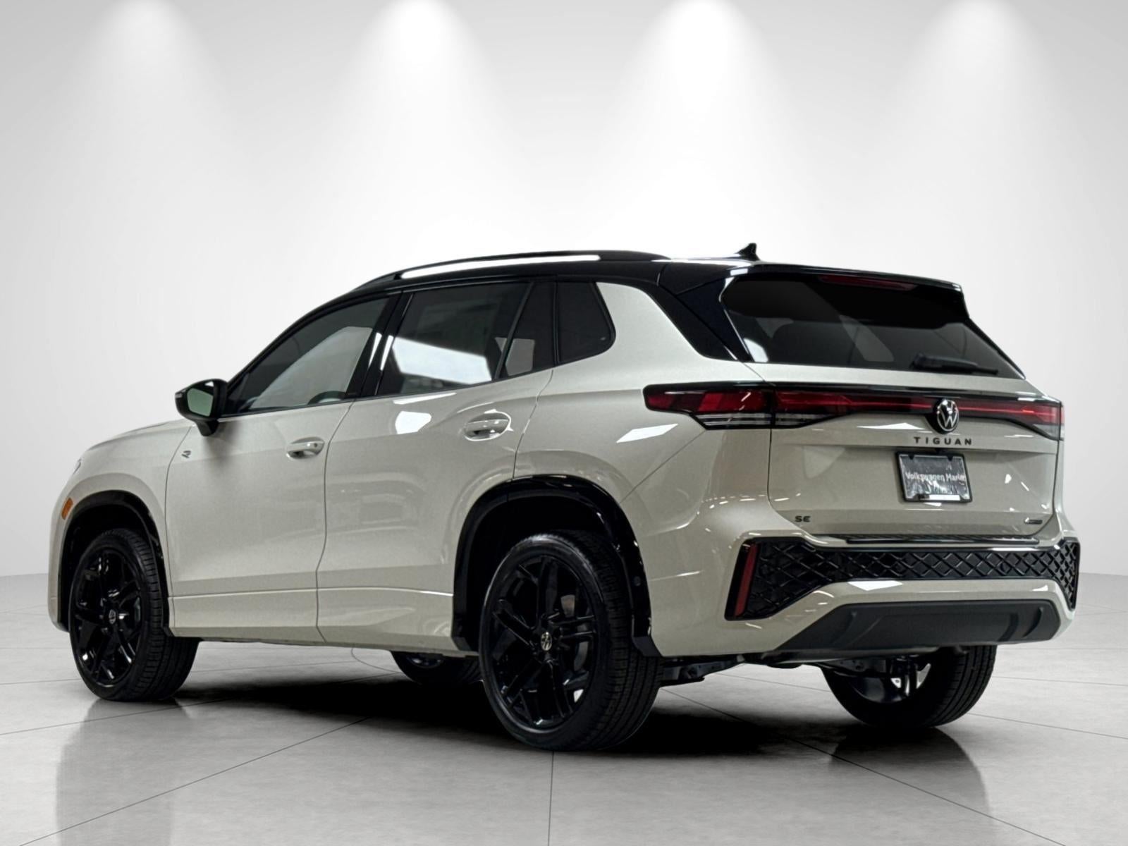 2026 Volkswagen Tiguan SE R-Line Black