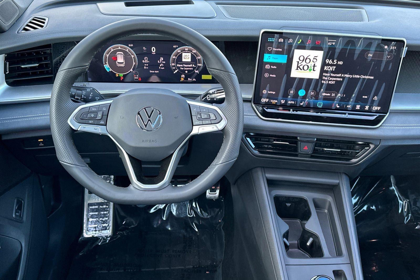 2026 Volkswagen Tiguan SE R-Line Black