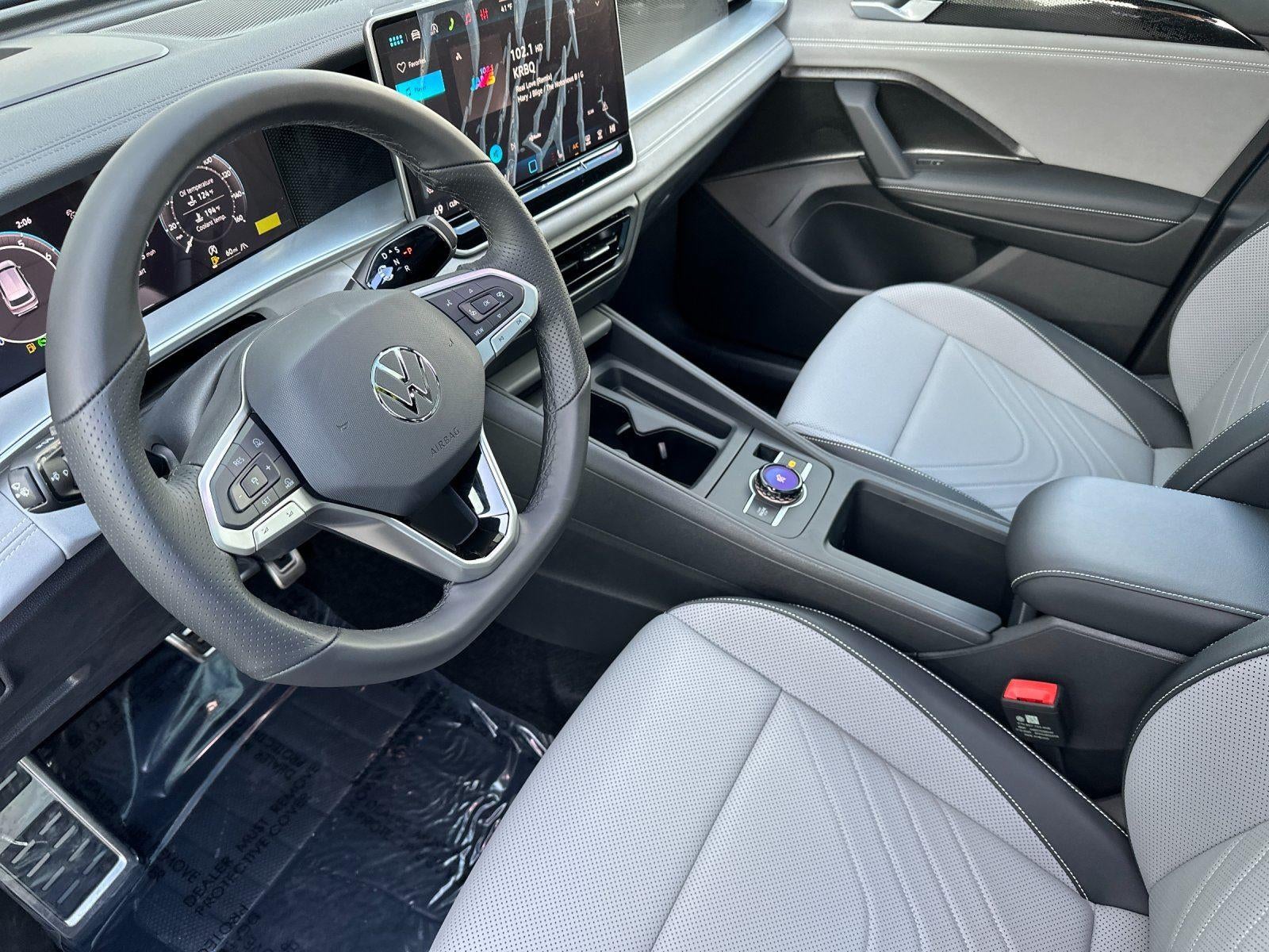 2026 Volkswagen Tiguan SE R-Line Black