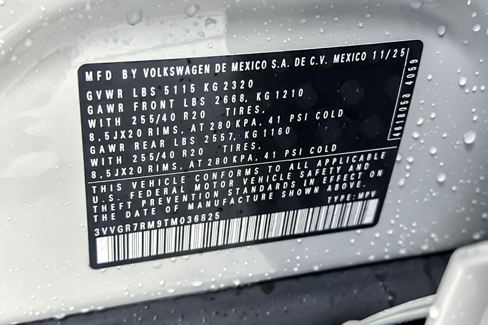 2026 Volkswagen Tiguan SE R-Line Black