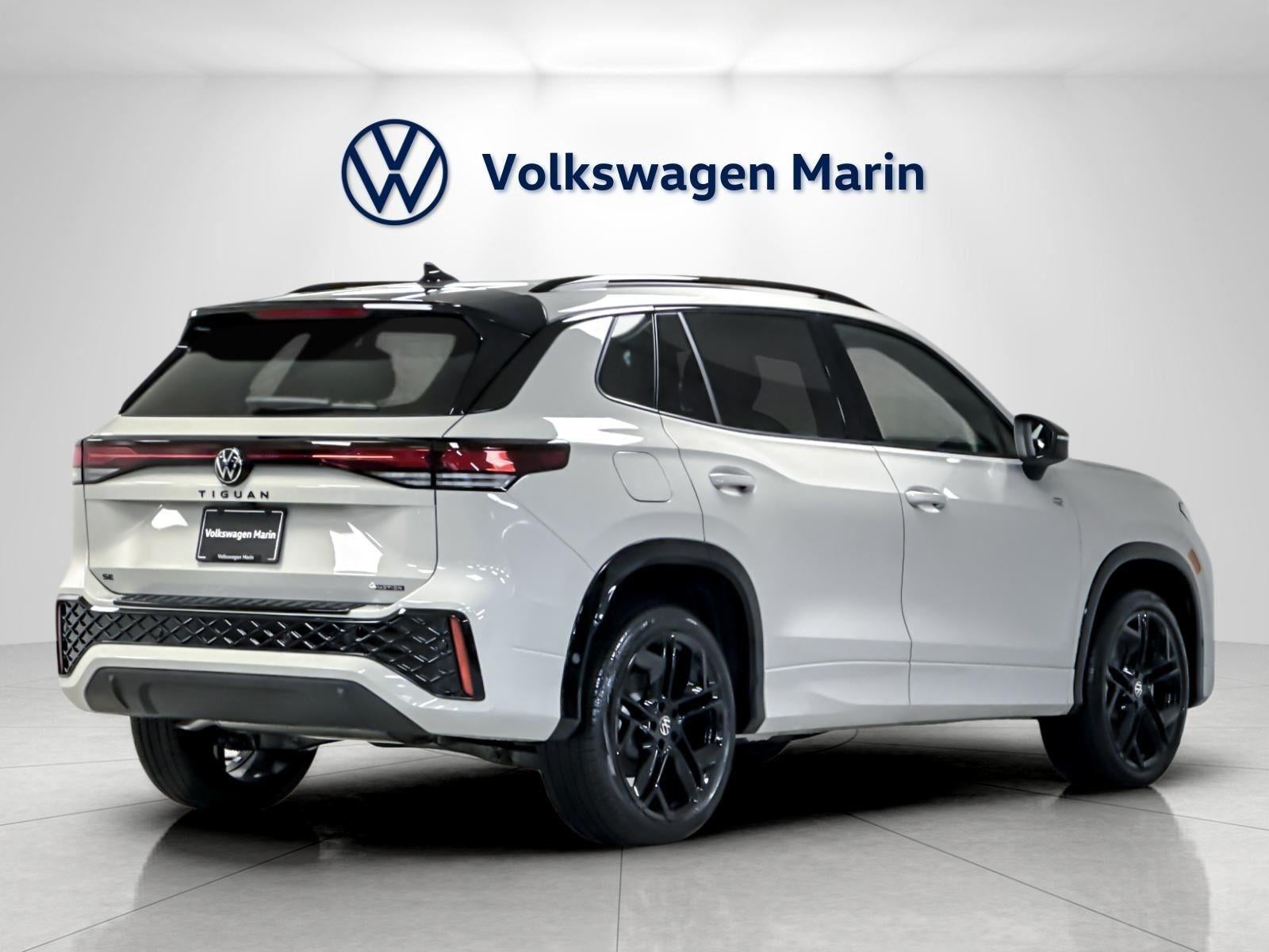 2026 Volkswagen Tiguan SE R-Line Black