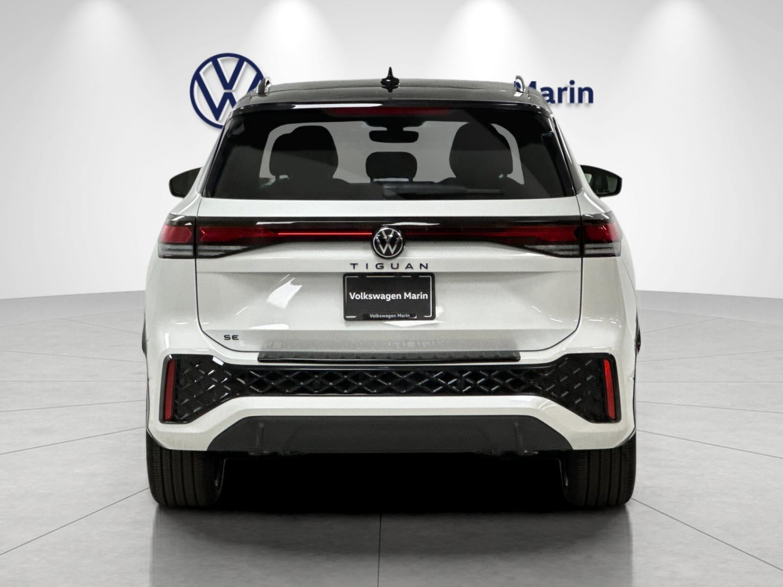 2026 Volkswagen Tiguan SE R-Line Black