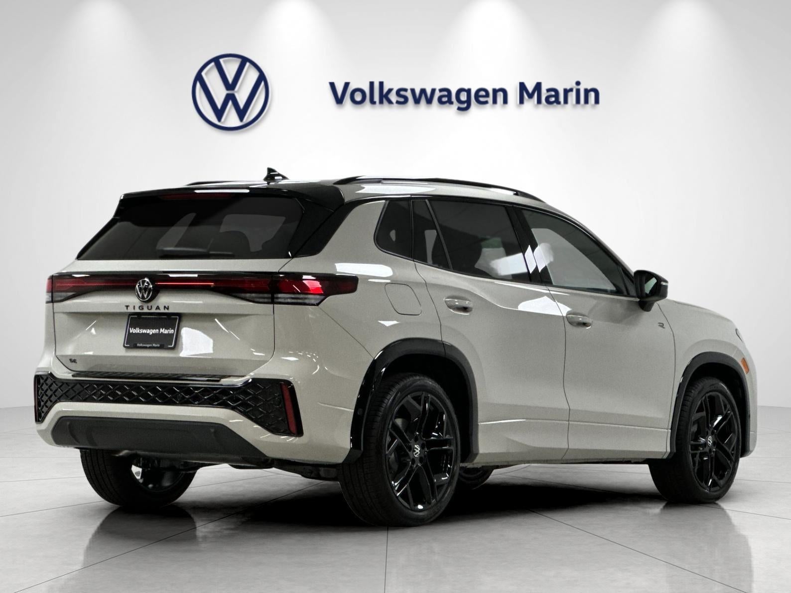2026 Volkswagen Tiguan SE R-Line Black