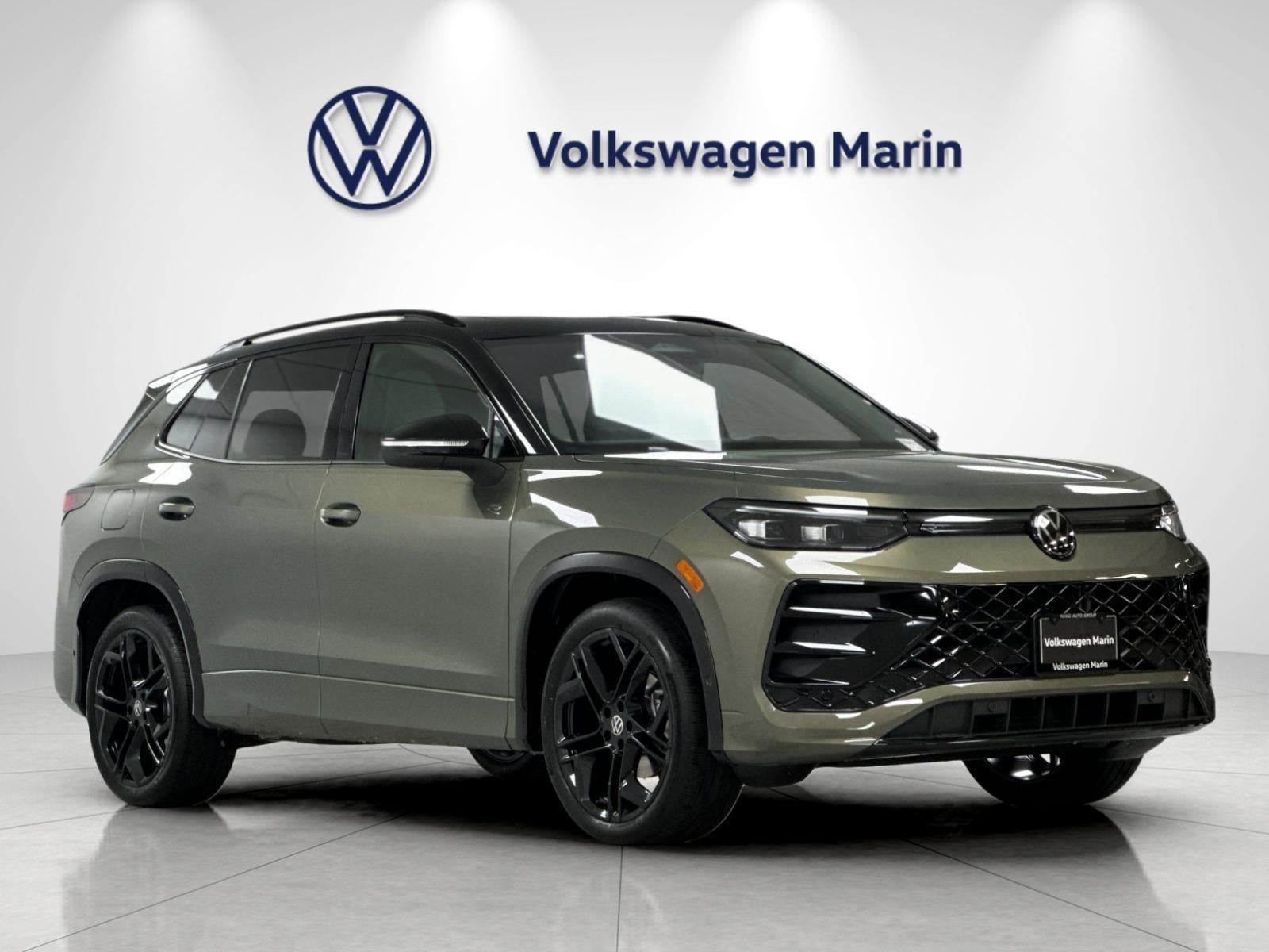 2026 Volkswagen Tiguan SE R-Line Black