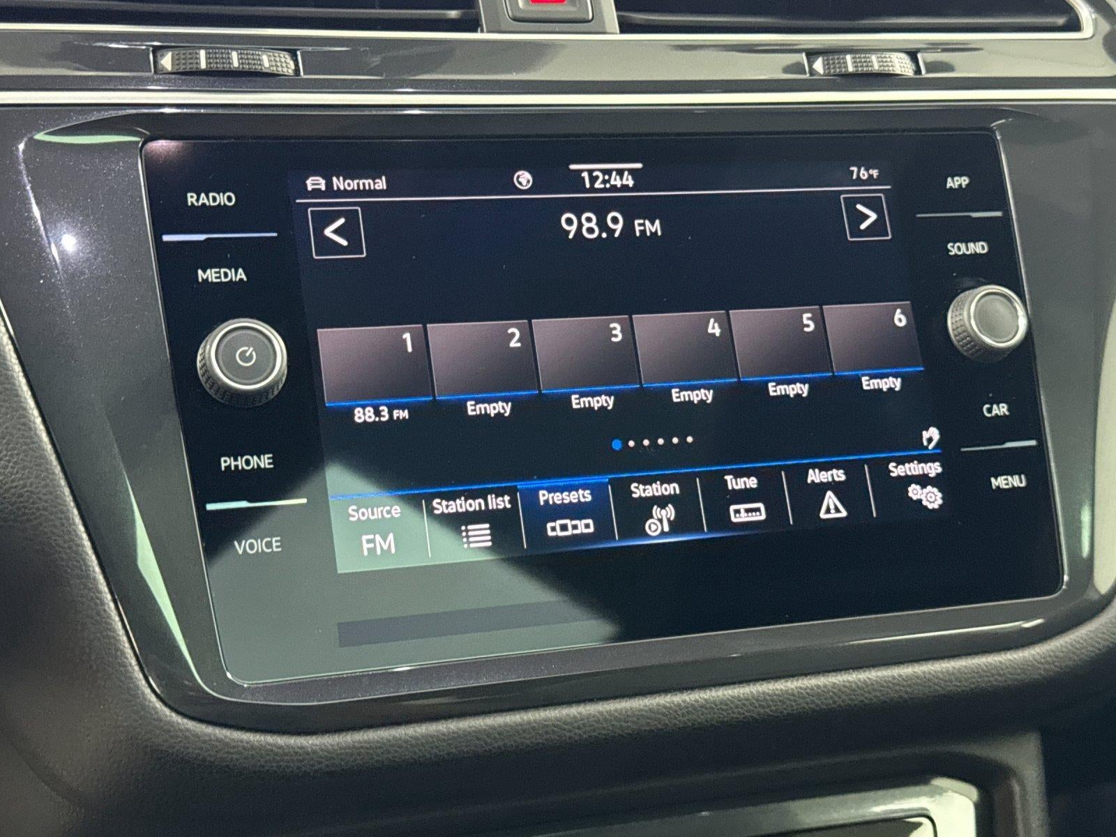 2023 Volkswagen Tiguan SE