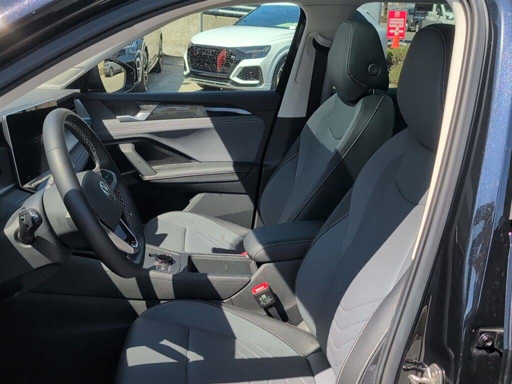 2025 Volkswagen Tiguan SE