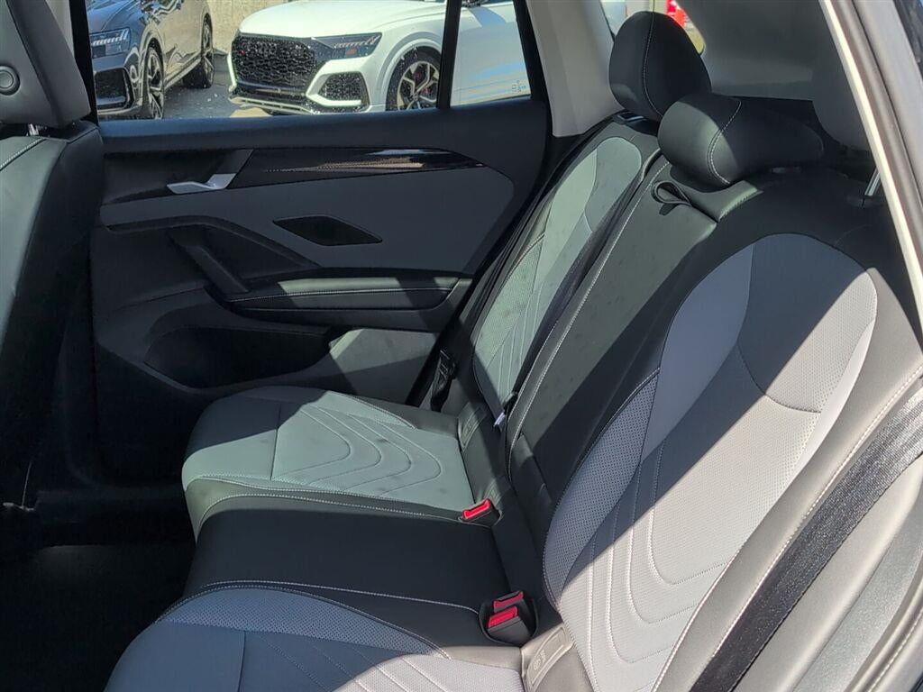 2025 Volkswagen Tiguan SE