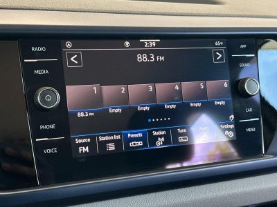 2023 Volkswagen Taos SE