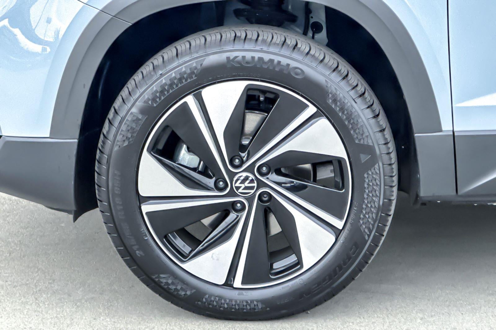 2026 Volkswagen Taos SE