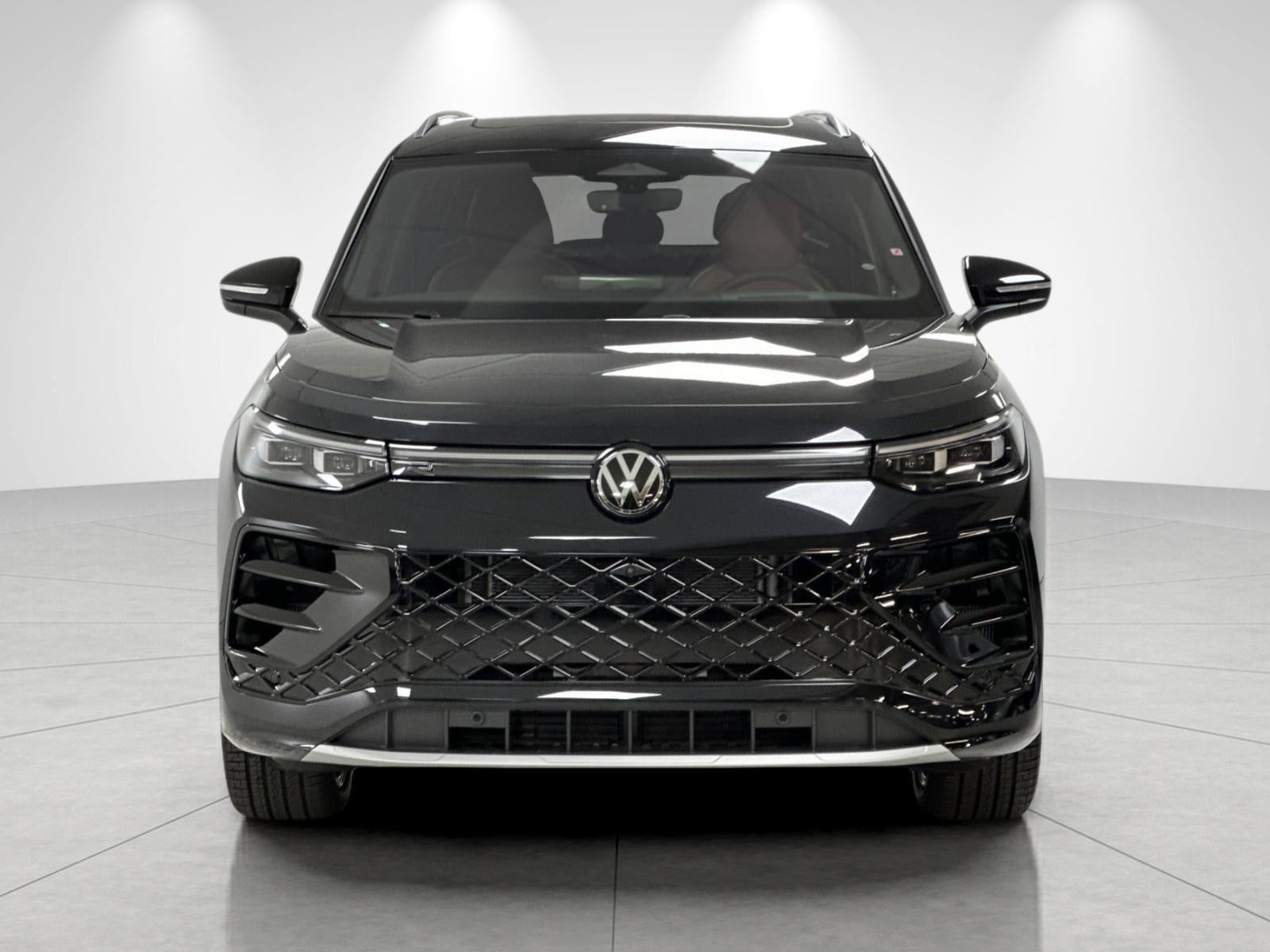 2026 Volkswagen Tiguan SEL R-Line Turbo