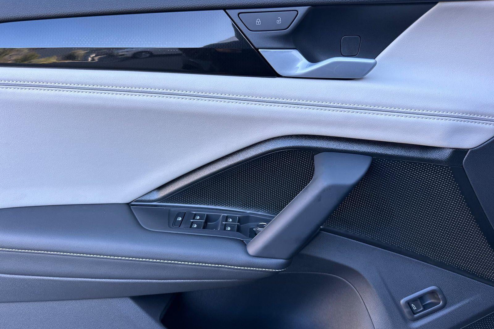 2026 Volkswagen Tiguan SEL R-Line Turbo