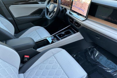 2026 Volkswagen Tiguan SEL R-Line Turbo